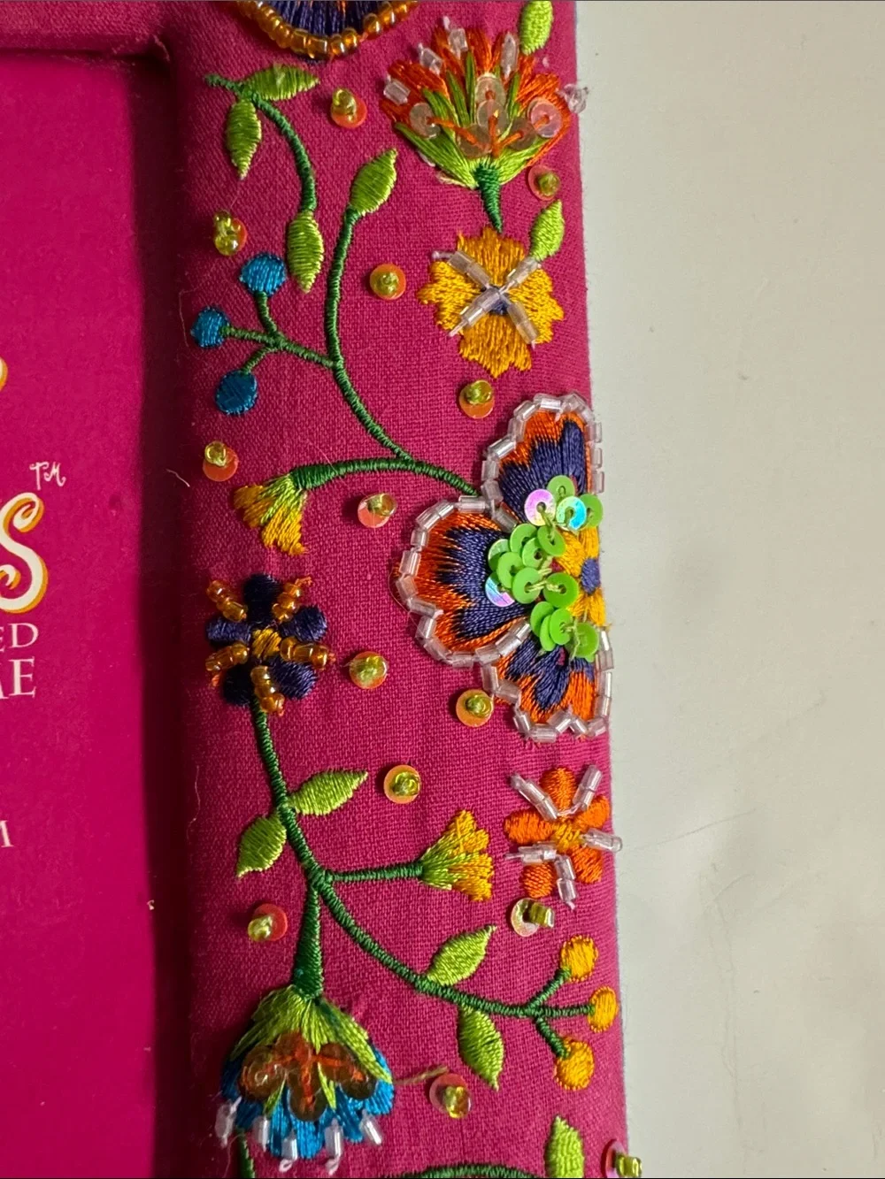 Vintage Two's Company Hot Pink Embroidered Floral Photo Frame 4”x 6”